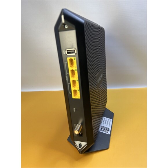 NETGEAR Nighthawk C7000V2 Wi Fi Cable Modem Router - Picture 3 of 6